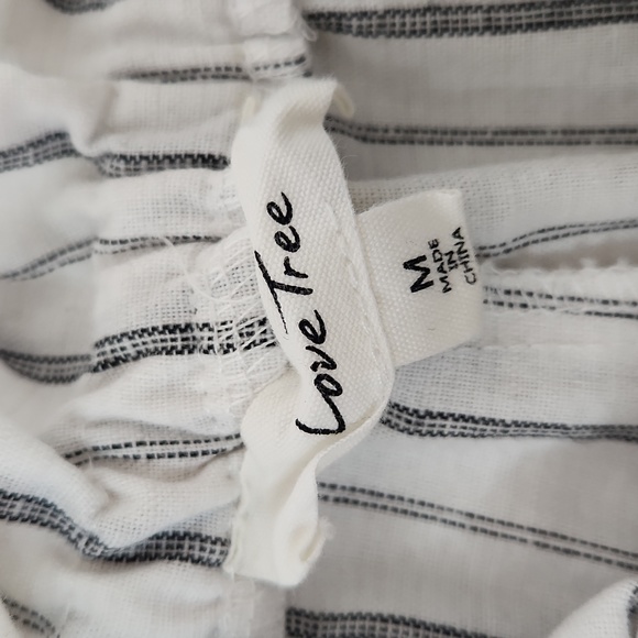 Love Tree striped paper bag waist shorts. Size M - Picture 3 of 7